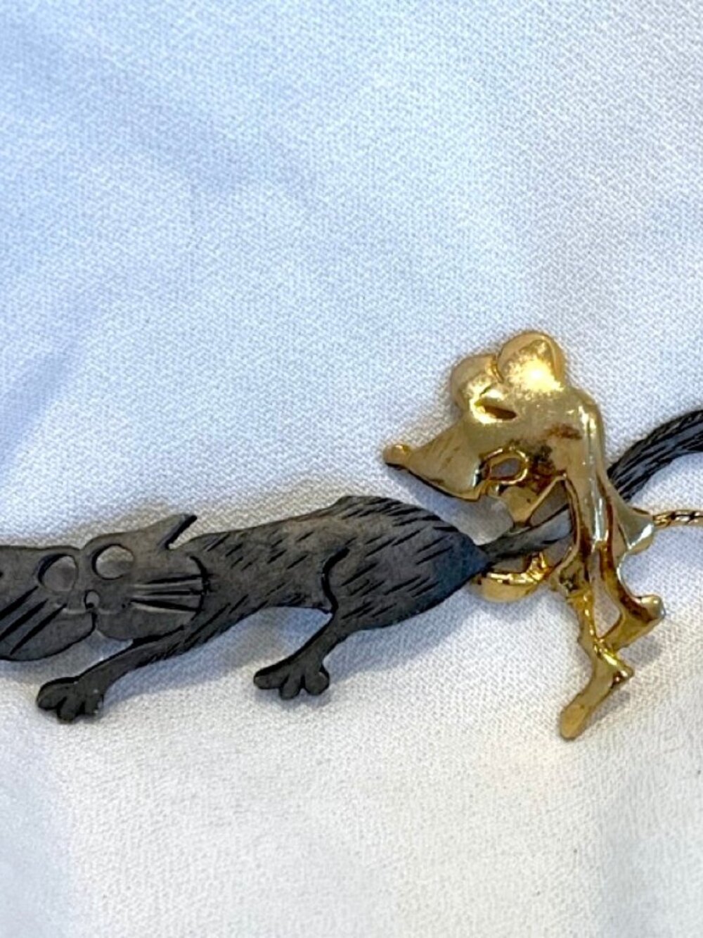 Ultra Craft Cat Mouse Brooch Pin Mixed Metal Chain Tail